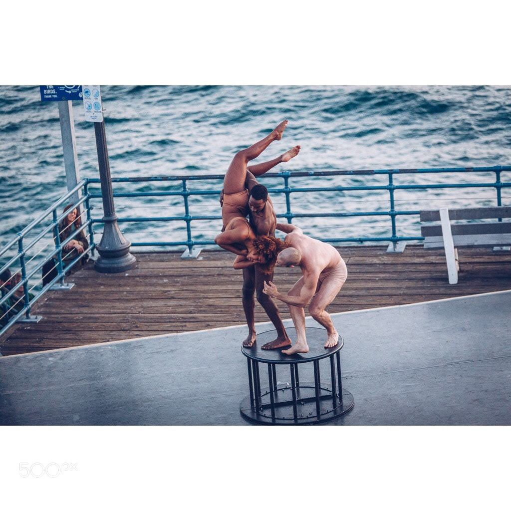 Canon EOS 5D Mark II sample photo. Pilobolus photography