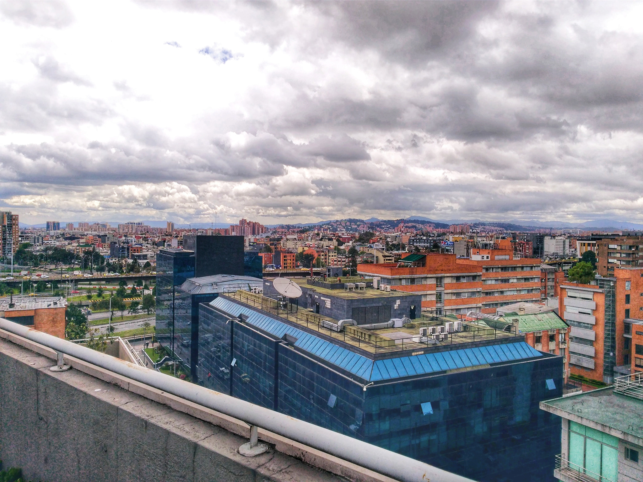 ASUS ZenFone 3 Laser (ZC551KL) sample photo. Bogotá city photography