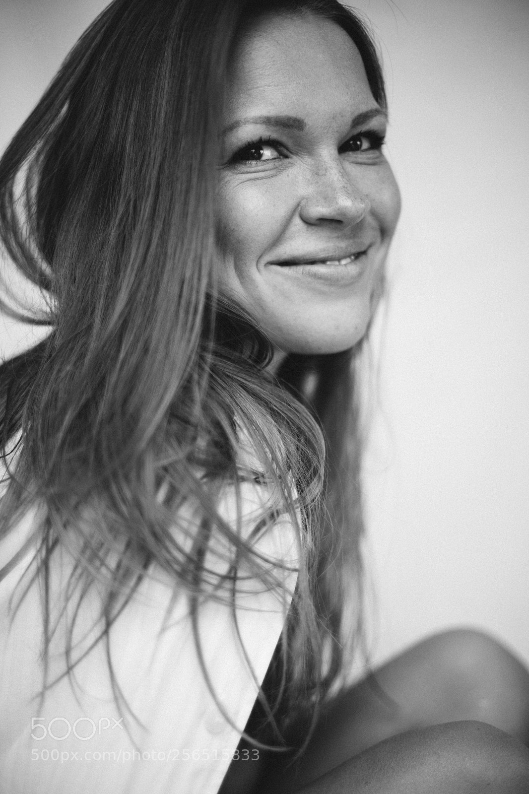 Canon EOS 6D Mark II sample photo. Kerstin photography