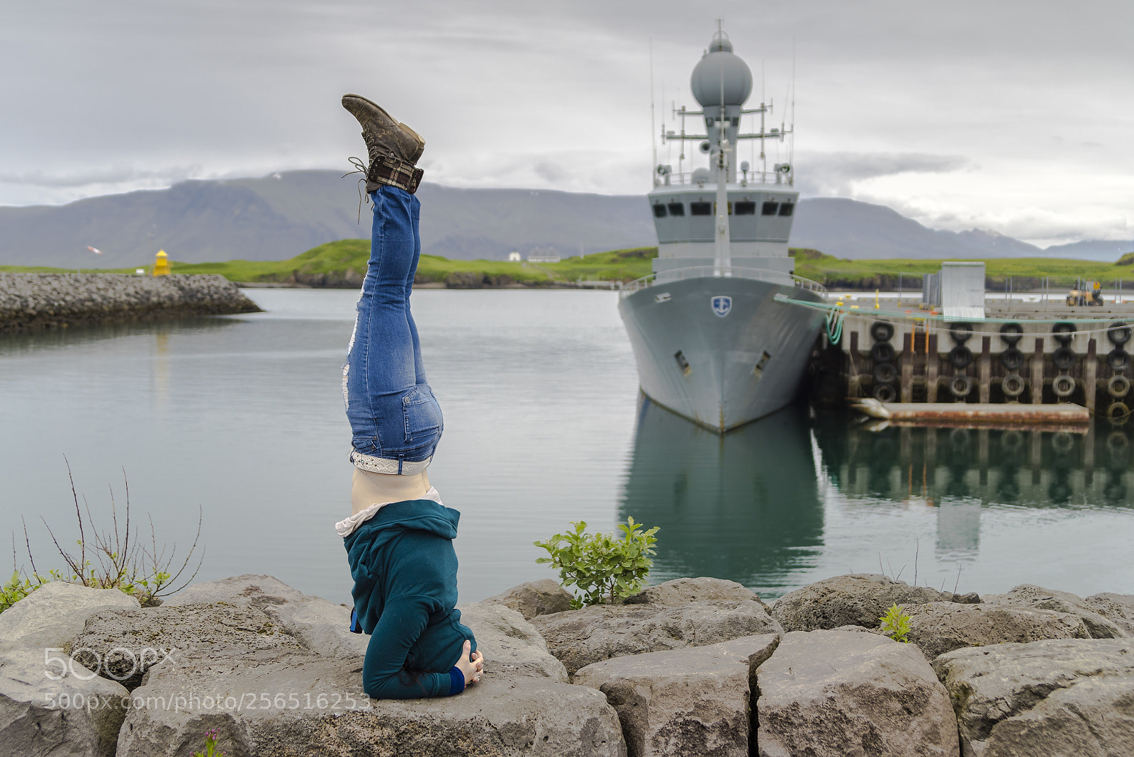 Sony a7R sample photo. Standing tall photography