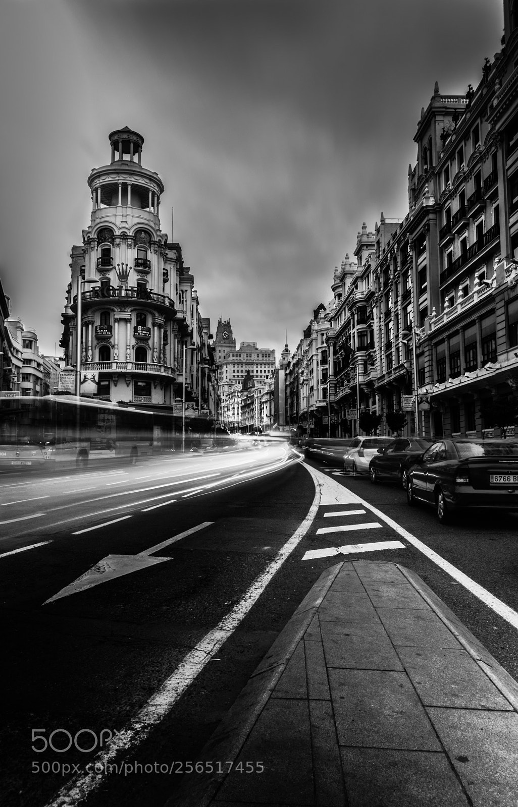 Nikon D3300 sample photo. Madrid in black and photography