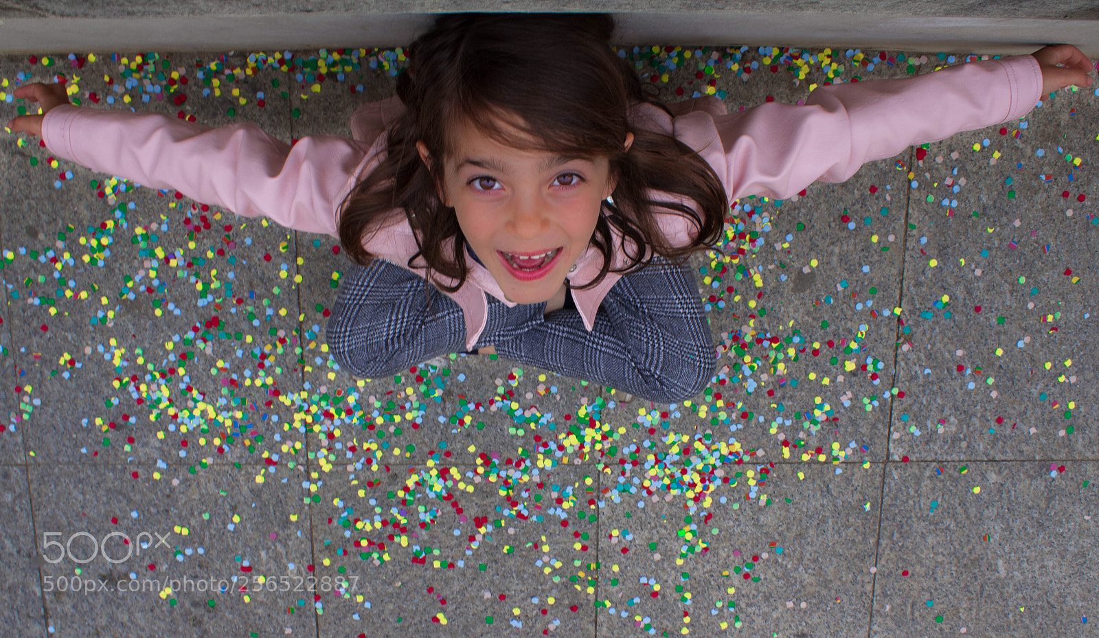 Canon EOS 1300D (EOS Rebel T6 / EOS Kiss X80) sample photo. Confetti ? photography
