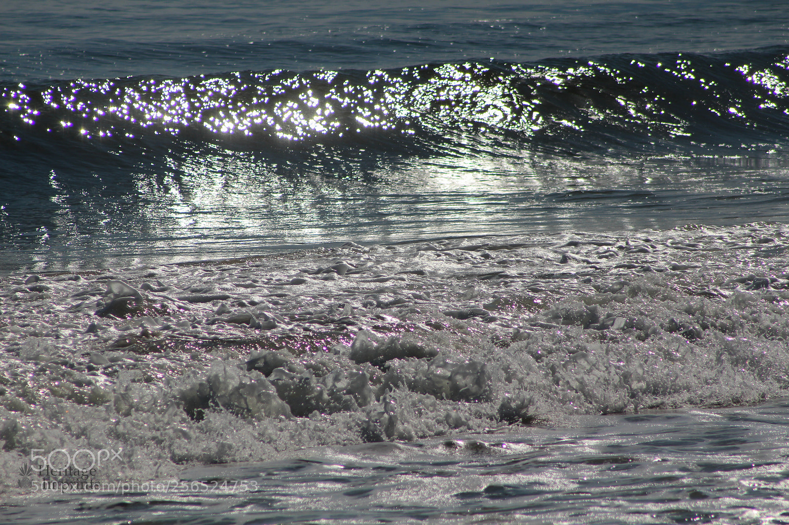 Canon EOS 650D (EOS Rebel T4i / EOS Kiss X6i) sample photo. Waves catching noon sun photography