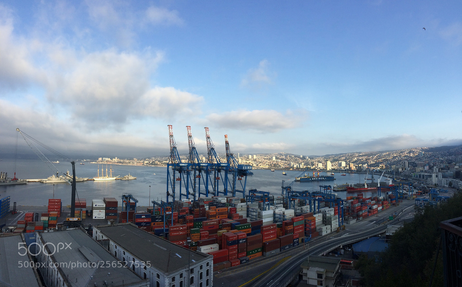Apple iPhone 5s sample photo. Puerto principal  photography