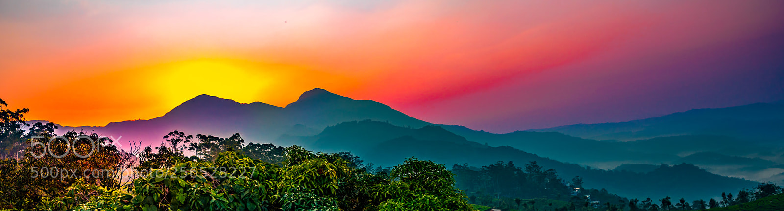 Canon EOS 5D Mark IV sample photo. Sunrise full of colors photography