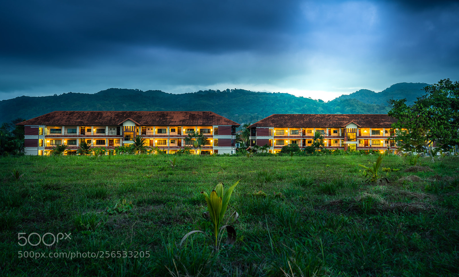 Sony a7R III sample photo. 2 houses and a sunset photography