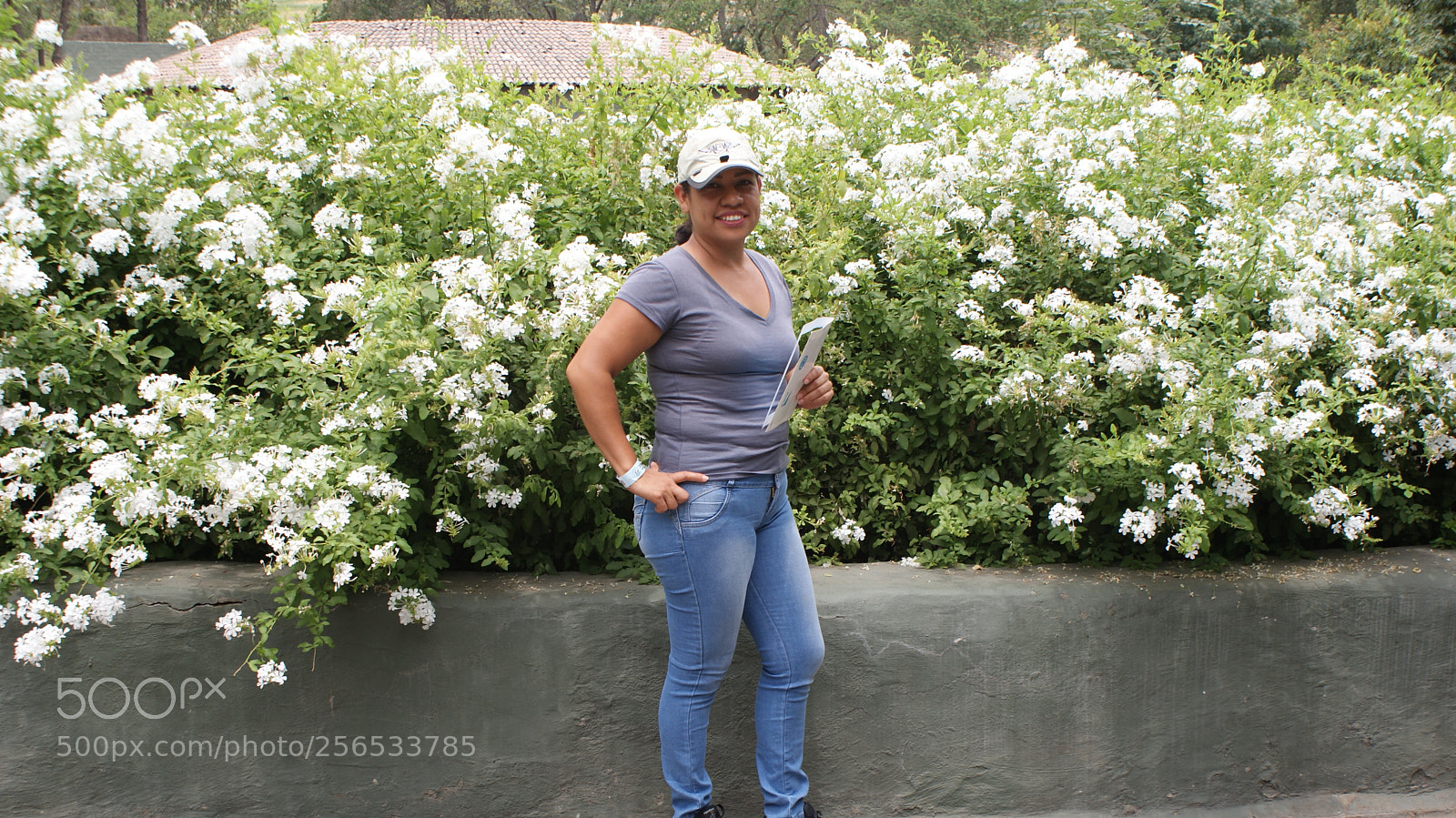 Sony DT 18-70mm F3.5-5.6 sample photo. Beauty woman photography