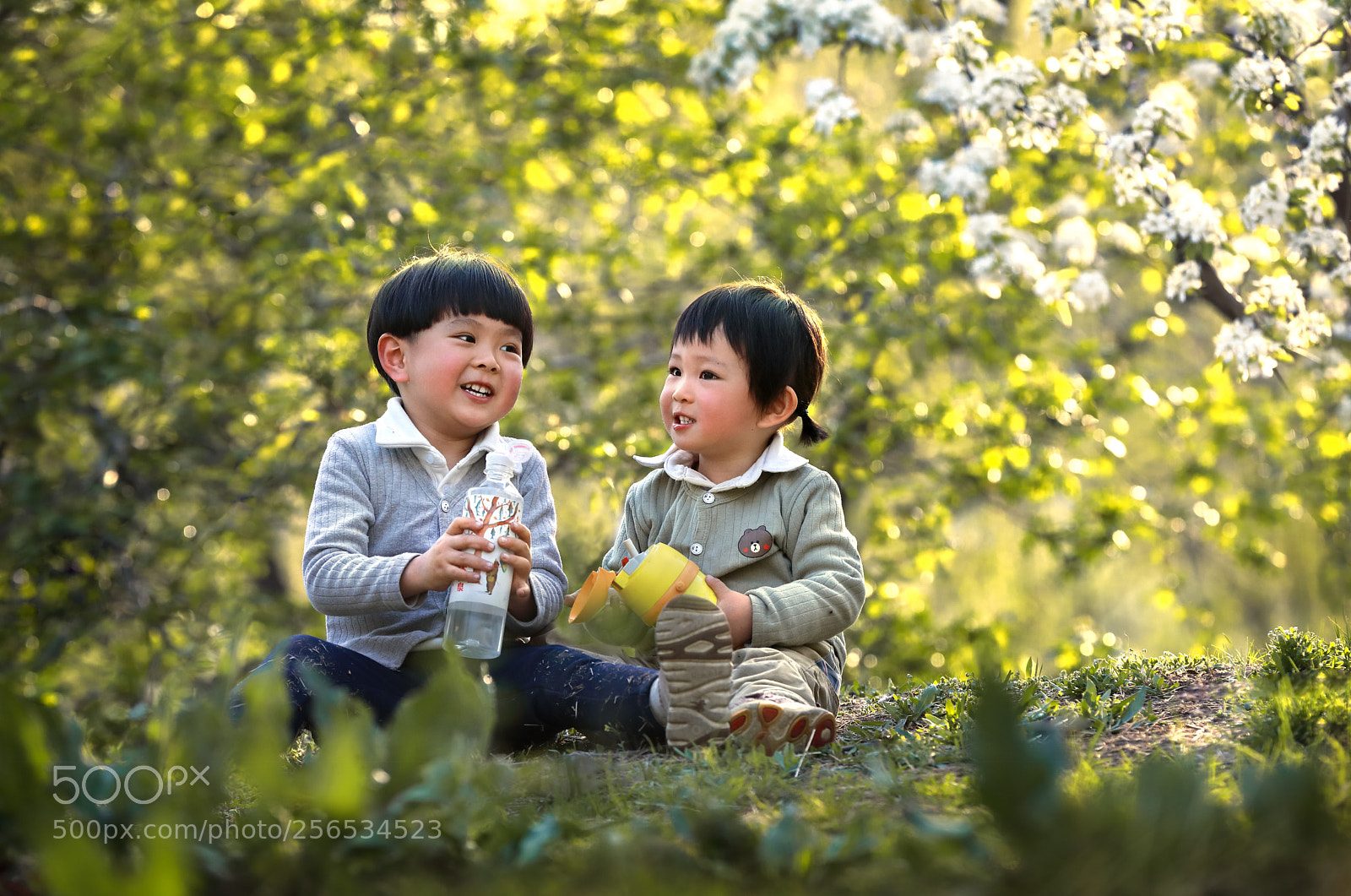 Canon EOS 5D Mark IV sample photo. 喝水 photography