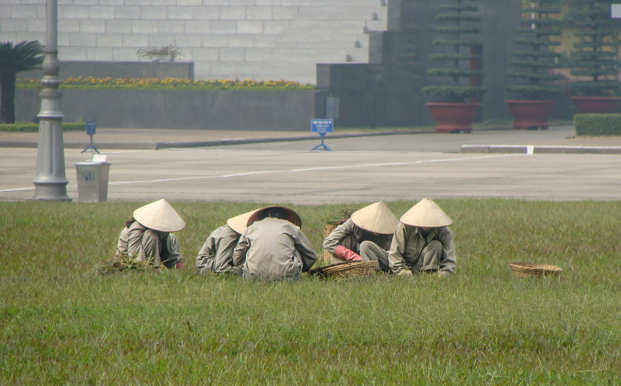 Sony DSC-H3 sample photo. Hanoi, vietnam photography