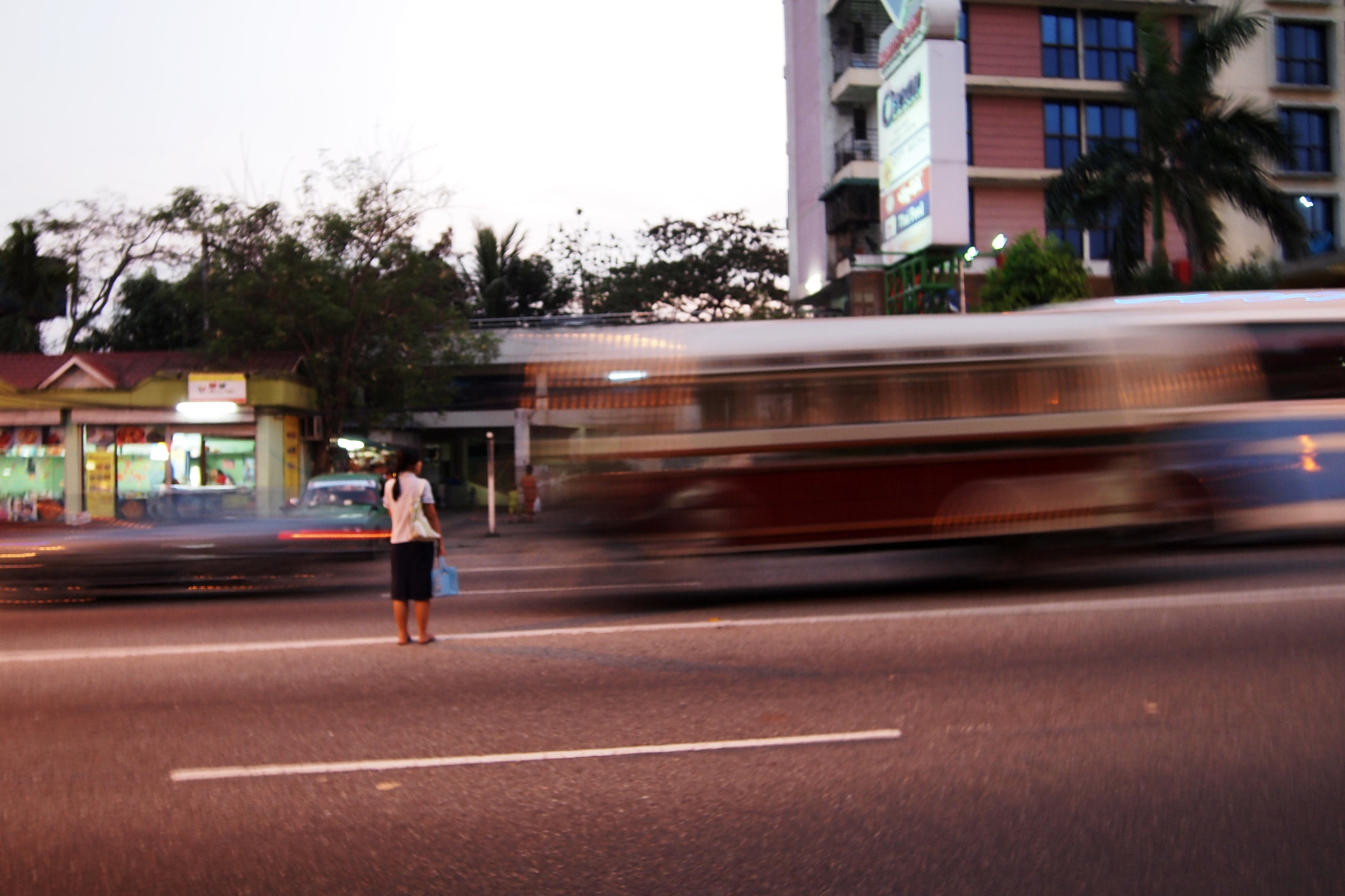 Olympus PEN E-PL2 sample photo. In the middle photography