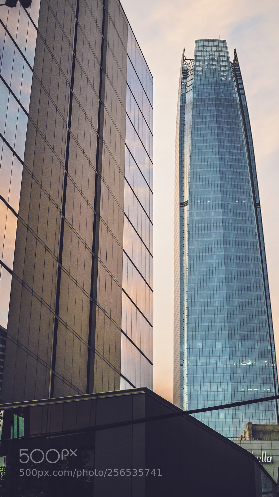 Sony a6300 sample photo. Gran torre santiago photography