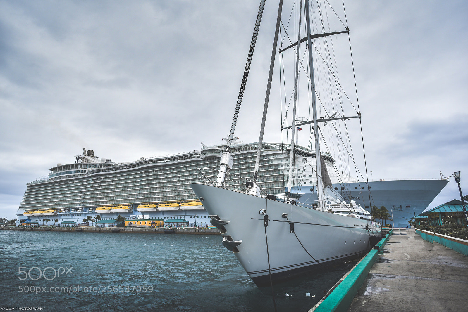 Nikon D750 sample photo. Nassau cruise port photography