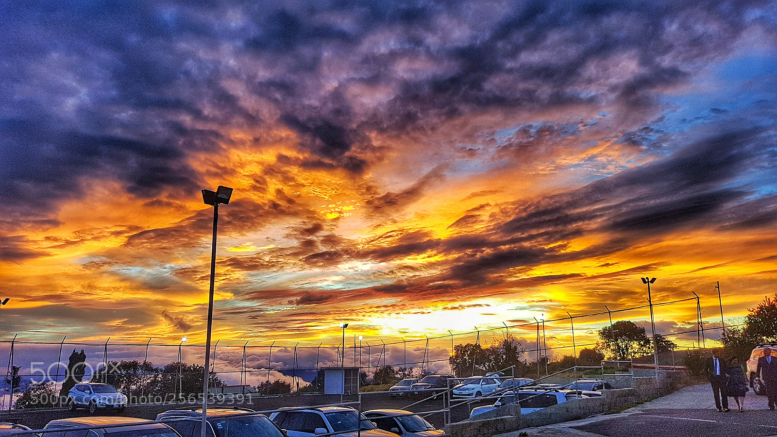 Samsung Galaxy S7 Edge sample photo. Se quema el cielo photography