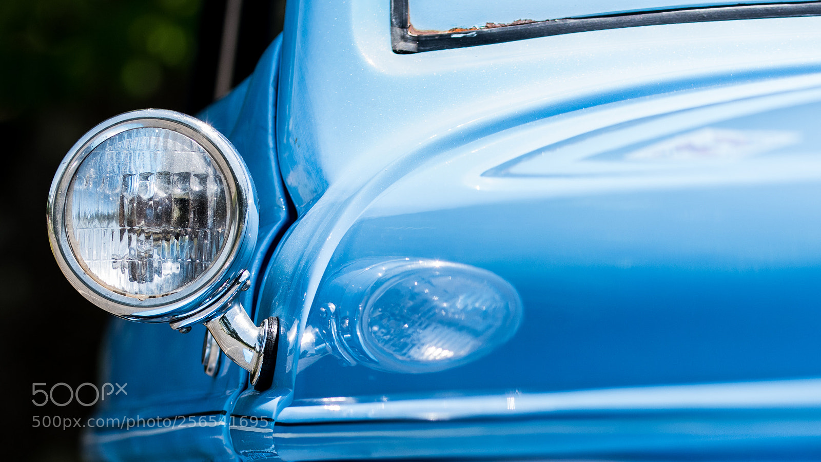 Nikon D5500 sample photo. Classic car headlight photography