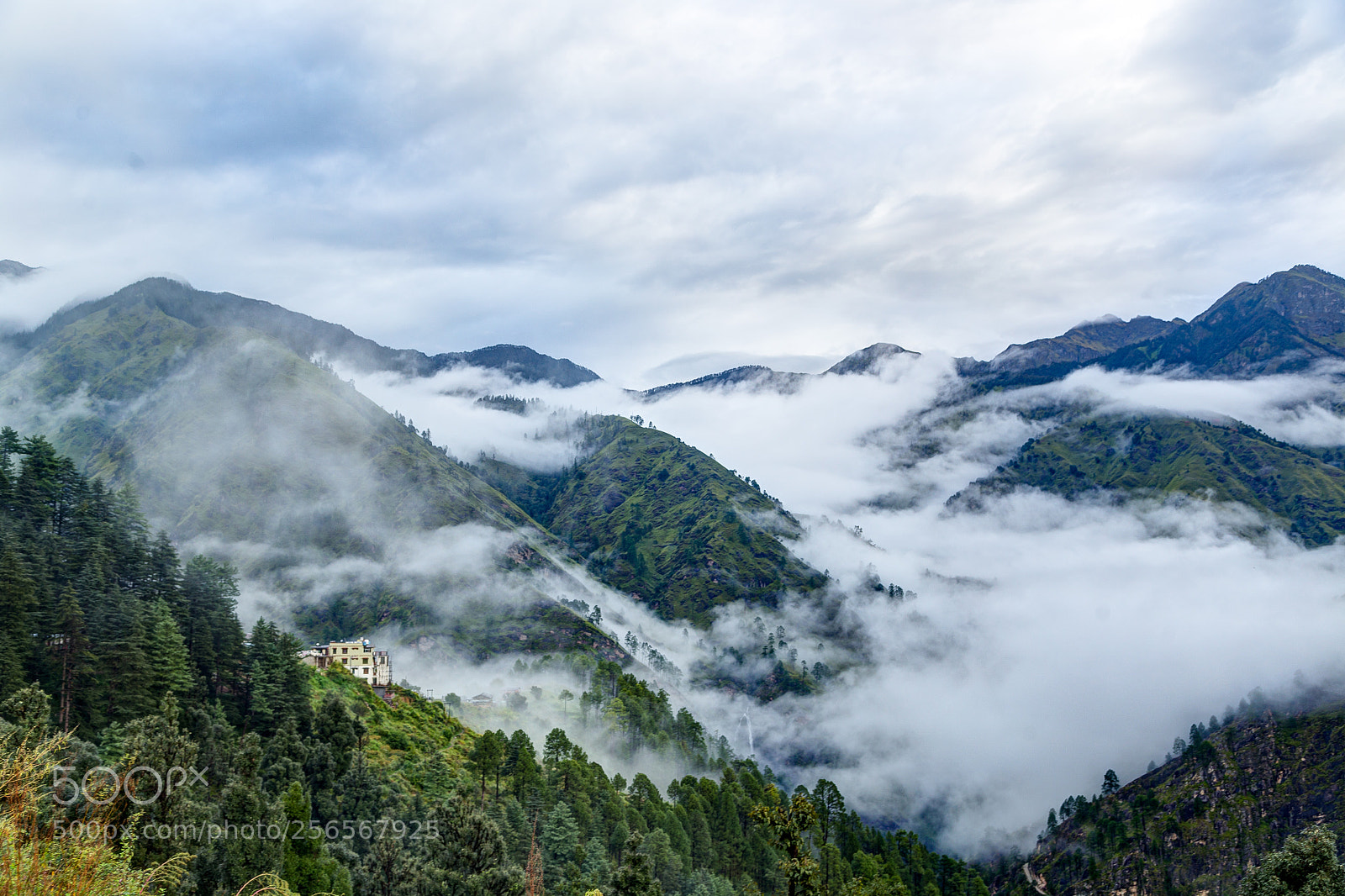 Canon EOS 6D sample photo. Cloudy valley photography