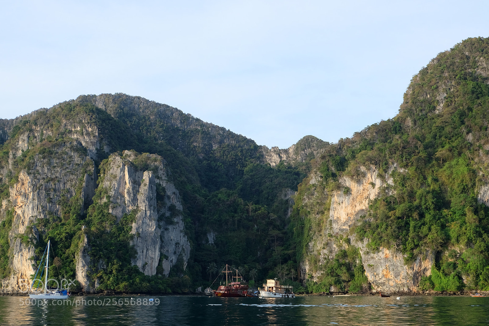 Fujifilm X-T10 sample photo. Koh phi phi, thailand photography