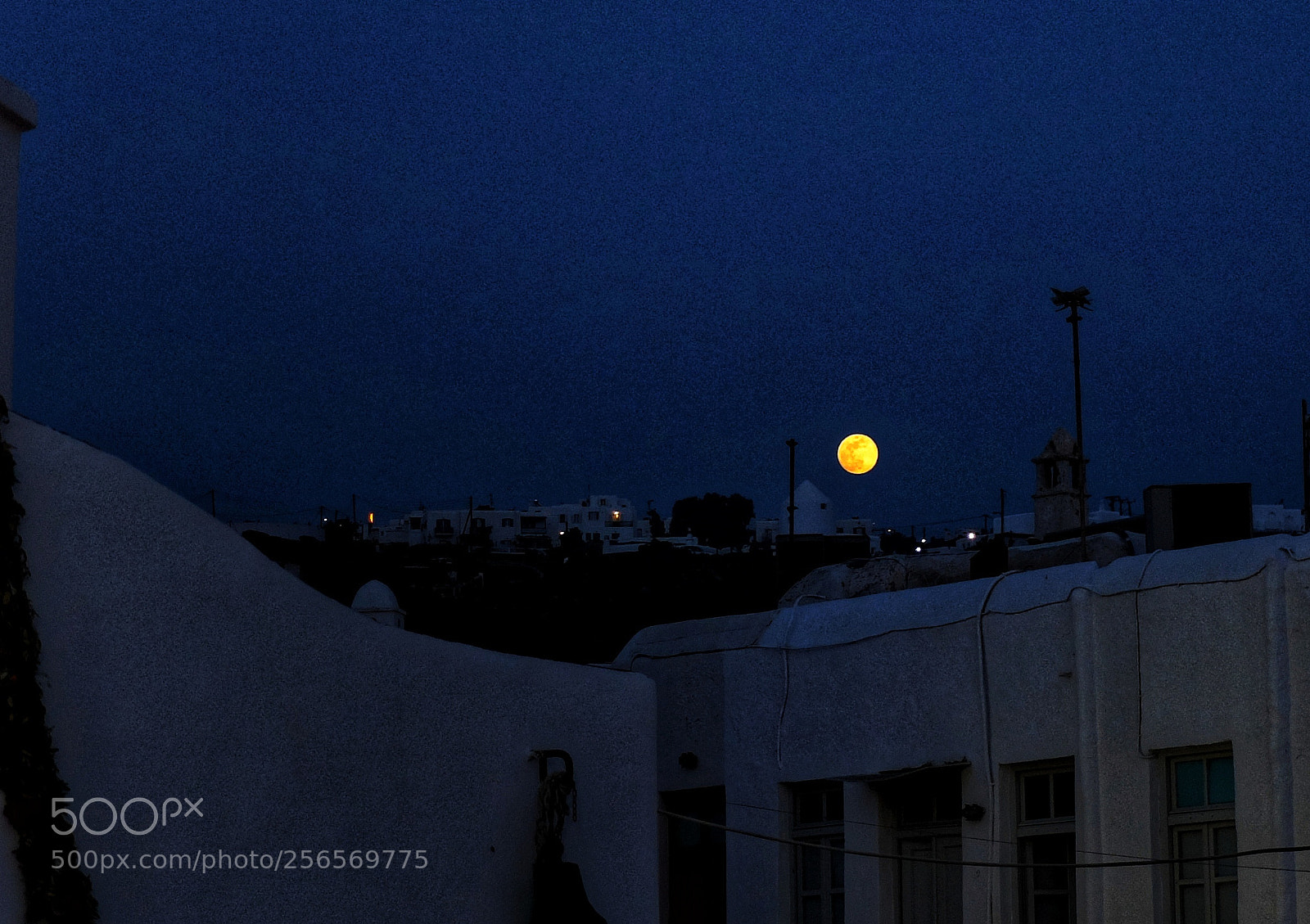 Fujifilm X30 sample photo. Yellow moon photography