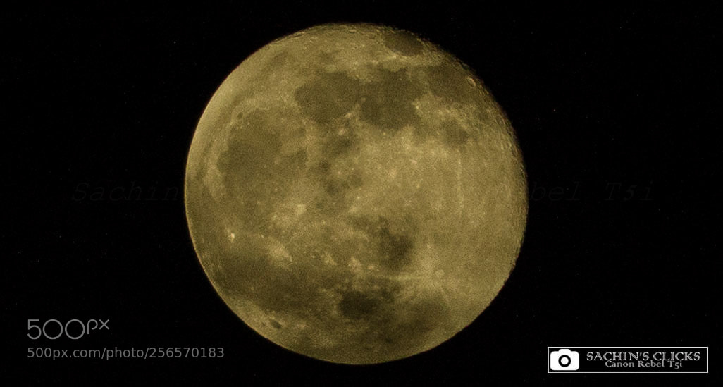 Canon EOS 700D (EOS Rebel T5i / EOS Kiss X7i) sample photo. Moon photography