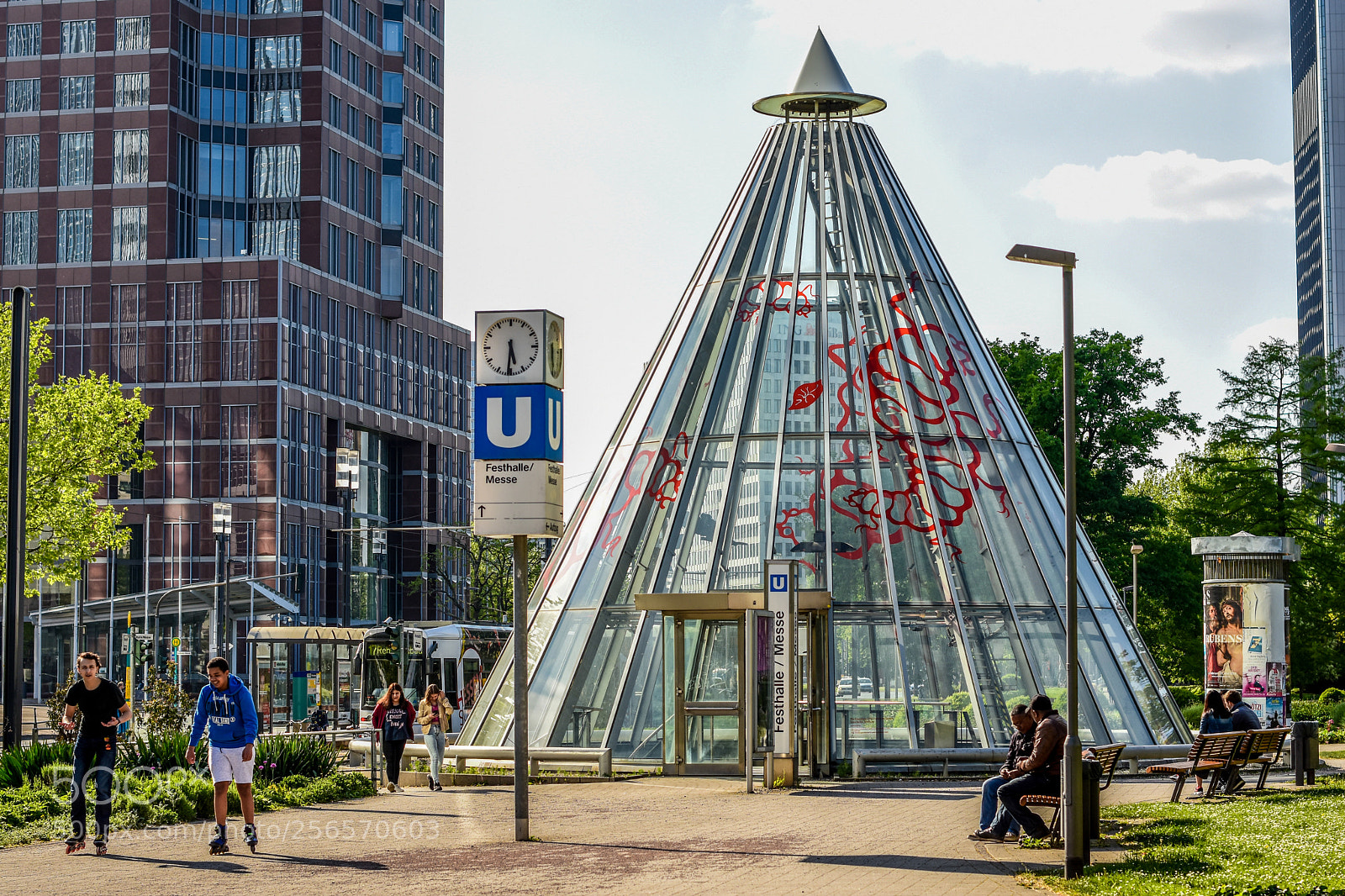 Nikon D7200 sample photo. Frankfurt messe photography