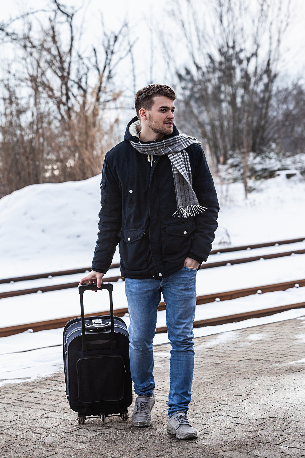 Canon EOS 5D Mark II sample photo. Winter travel photography