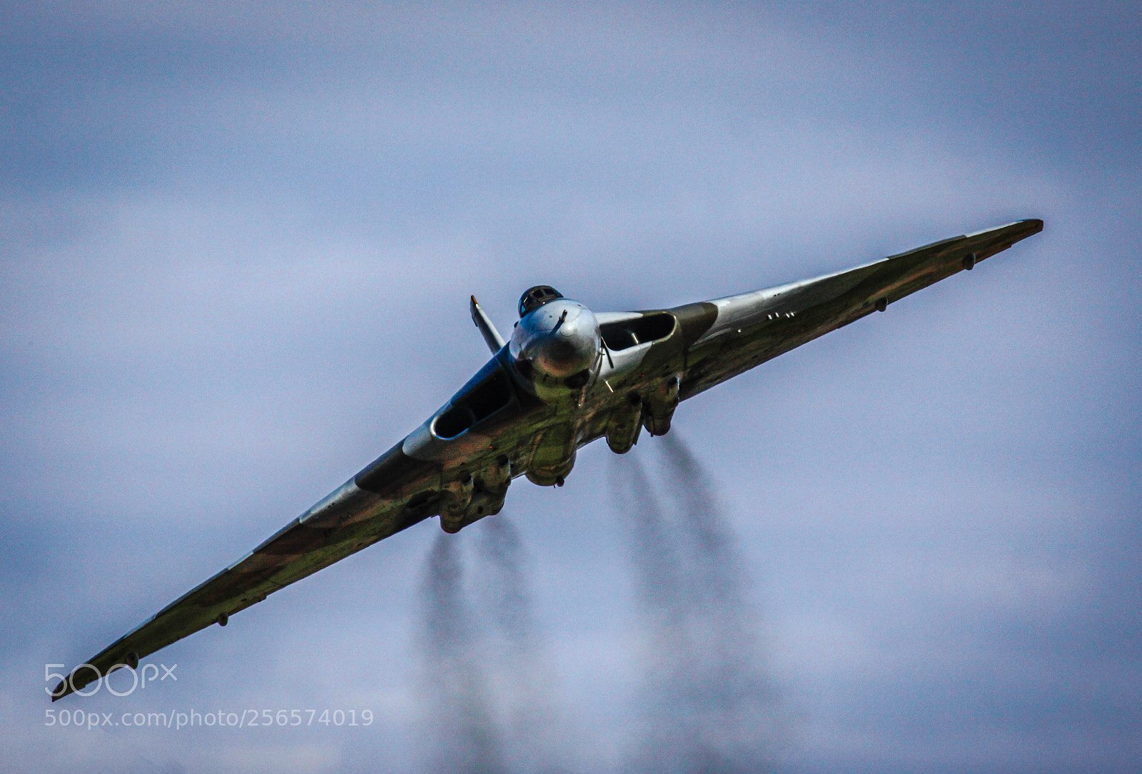 Canon EOS 50D sample photo. Avro vulcan xh588 photography