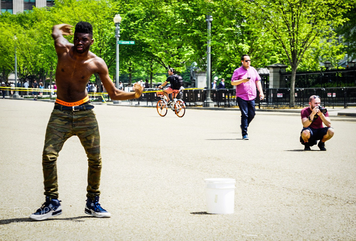 Sony a6000 sample photo. Dancer and shutterbug photography