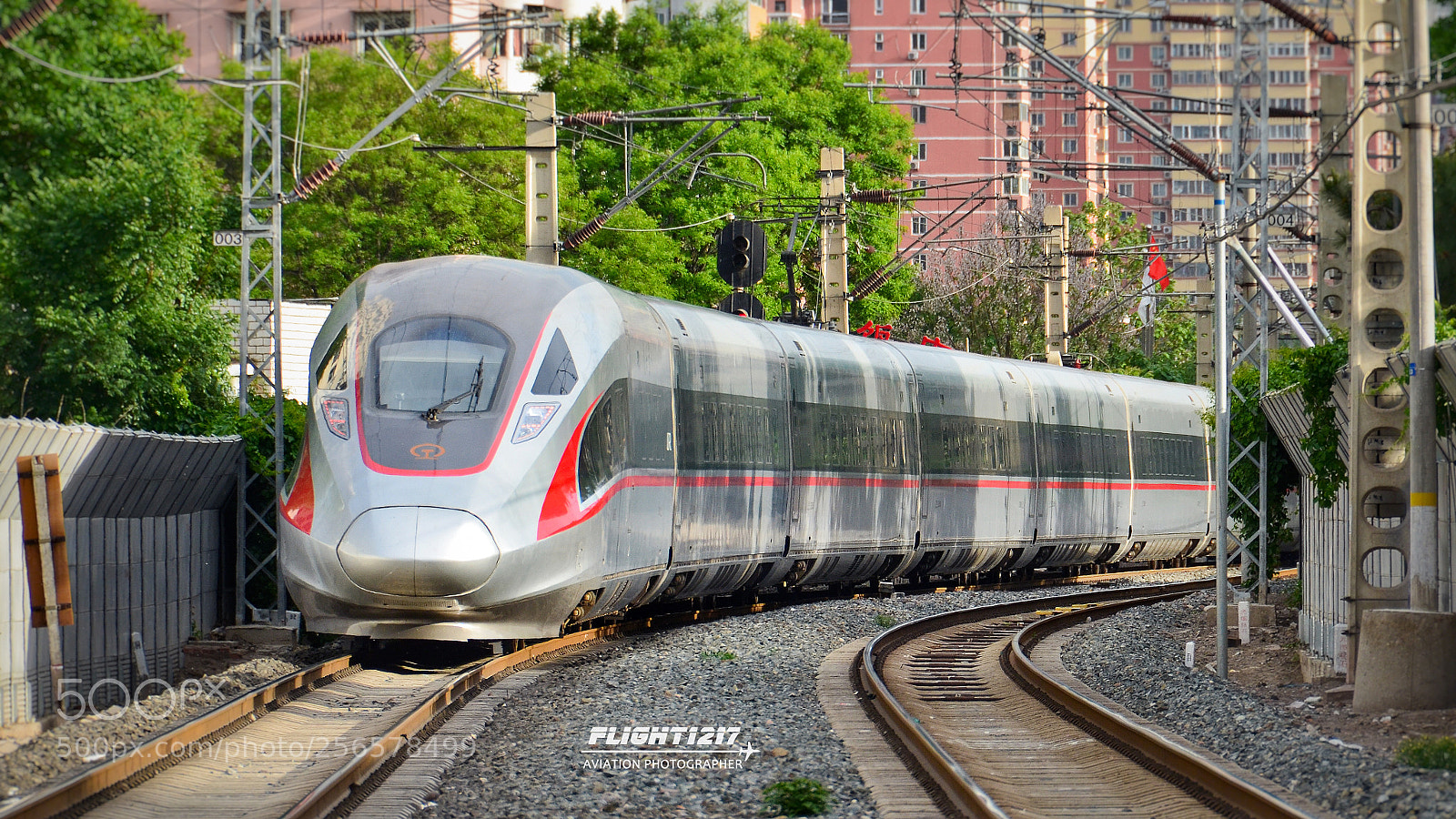 Nikon D7000 sample photo. 远行的动车 photography