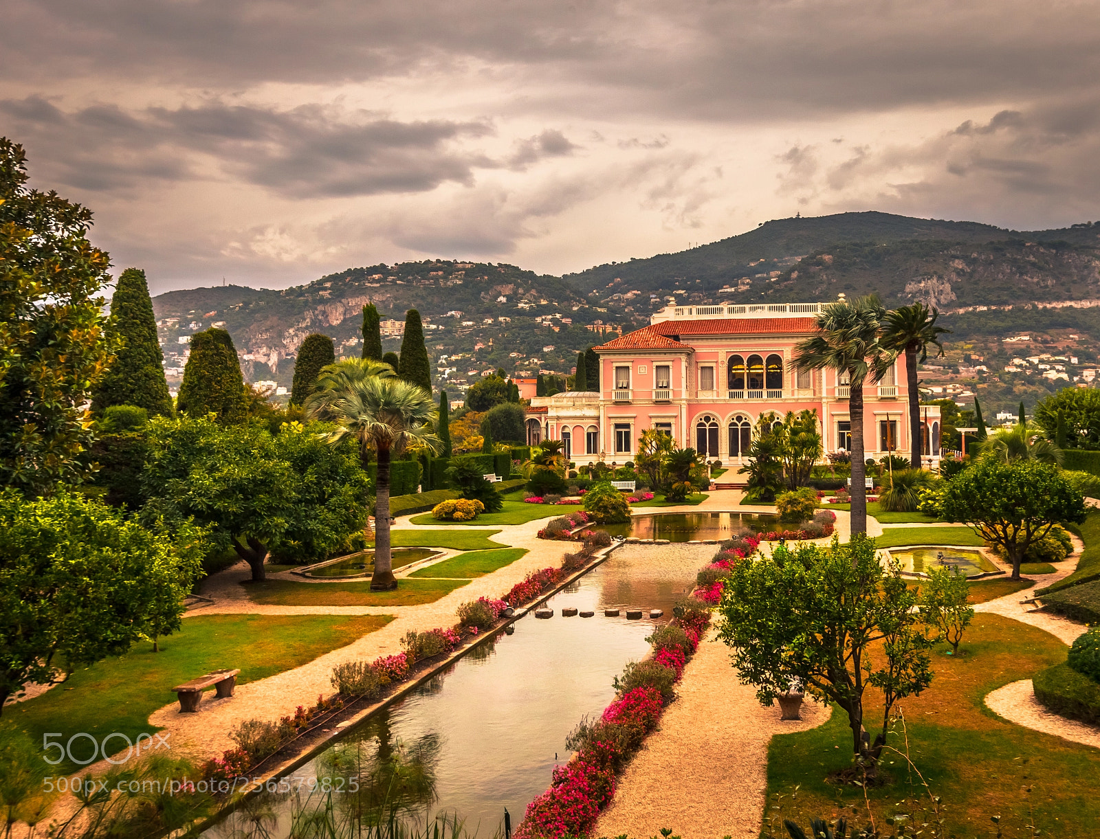 Canon EOS 5D Mark II sample photo. Villa de rothschild photography
