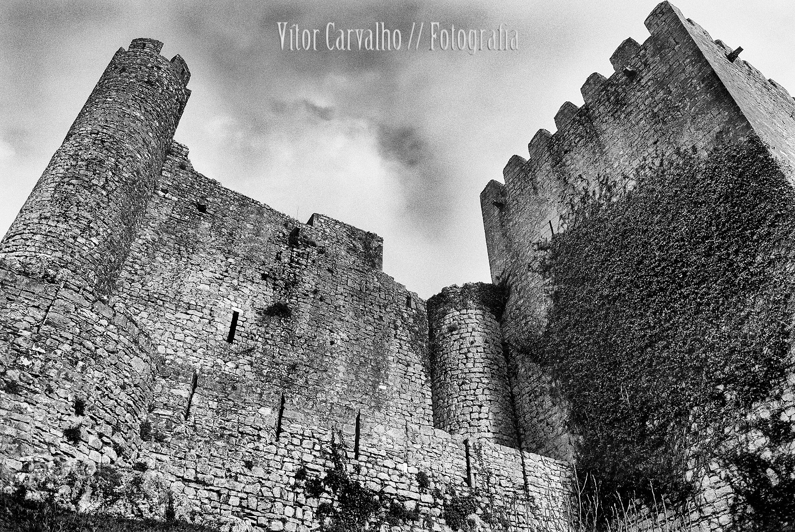 Nikon 1 J1 sample photo. Castelo photography