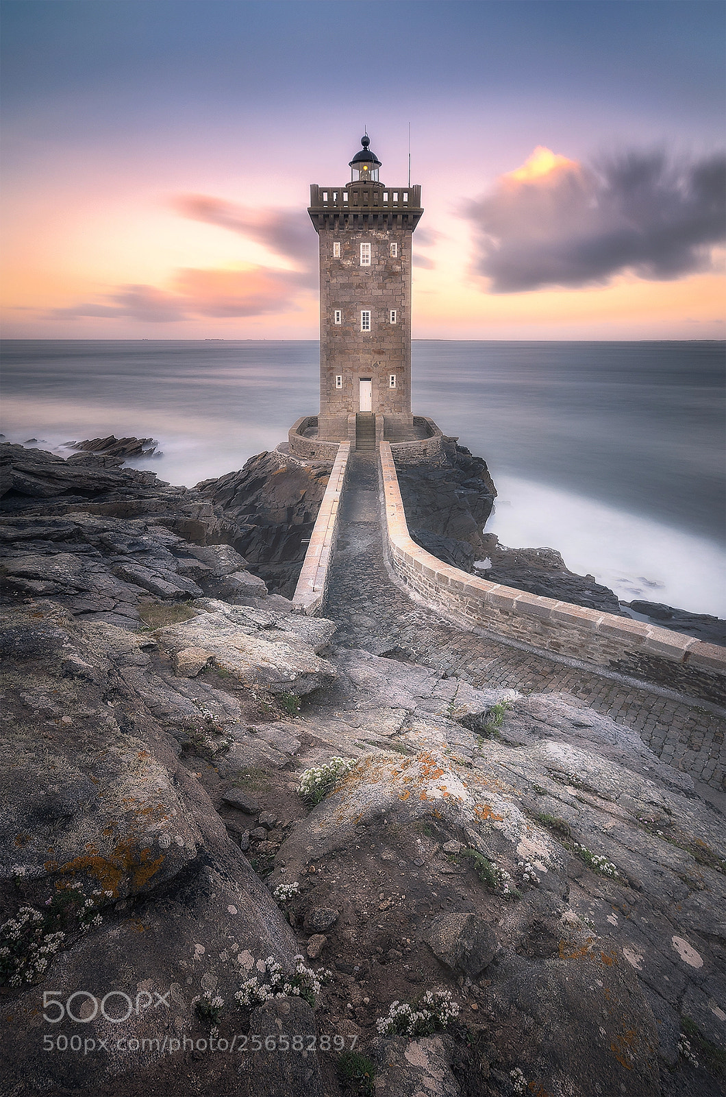Nikon D7000 sample photo. Kermorvan lighthouse photography