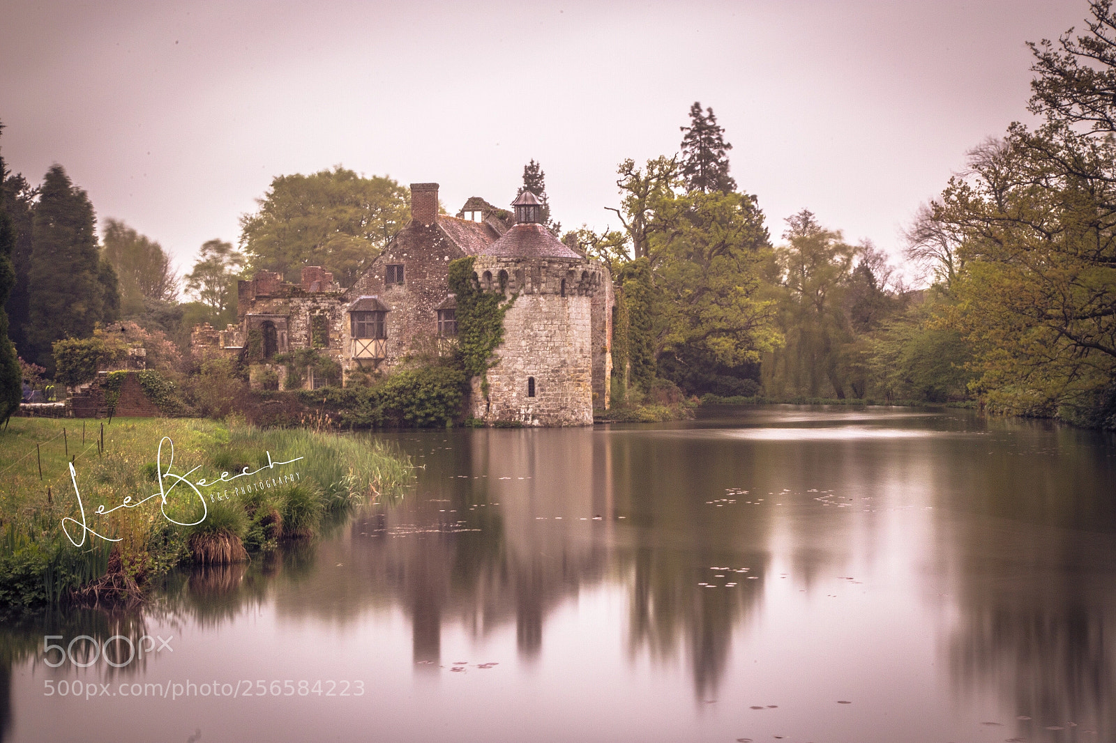 Canon EOS 6D sample photo. Scotney castle photography