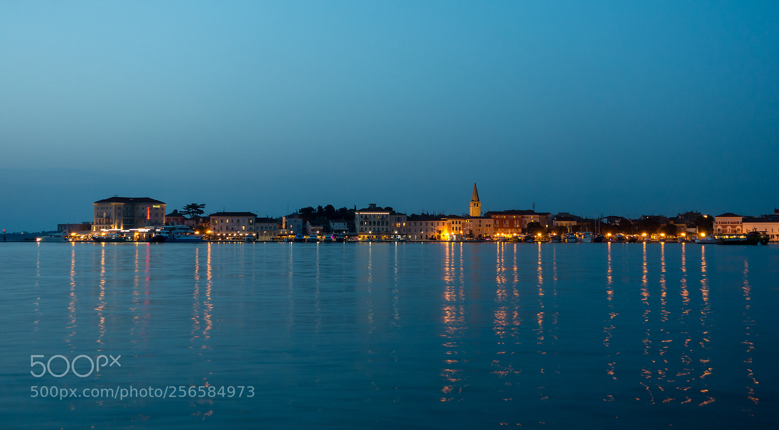 Sony DSC-RX100M5 sample photo. Porec, croatia at night photography