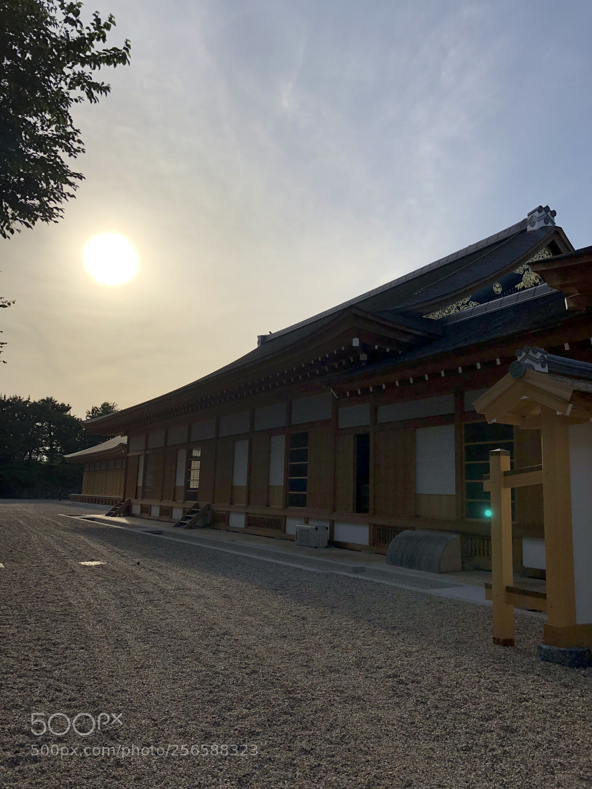 Apple iPhone X sample photo. Honmarugoten photography