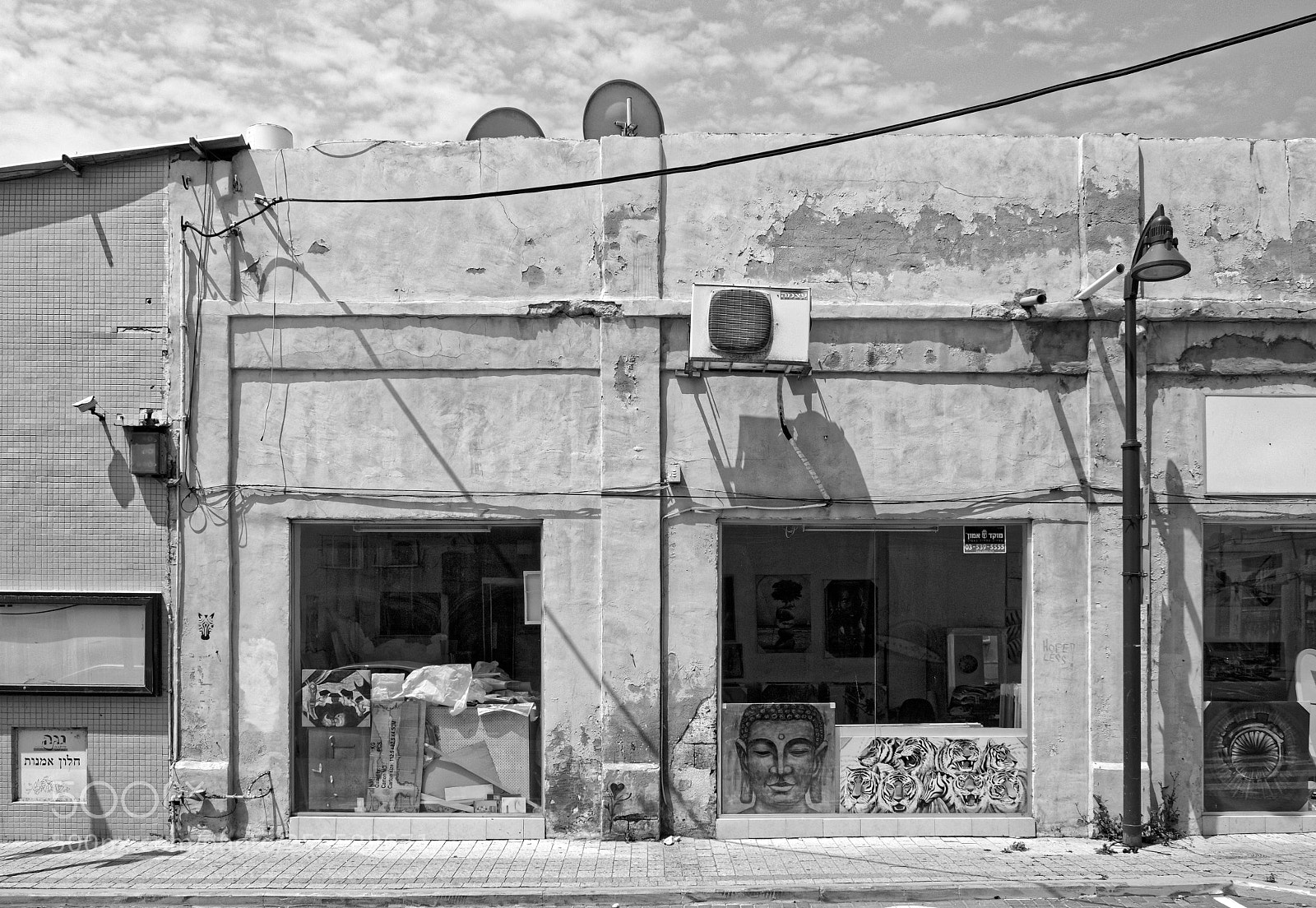 Fujifilm X-E3 sample photo. Posters shop photography