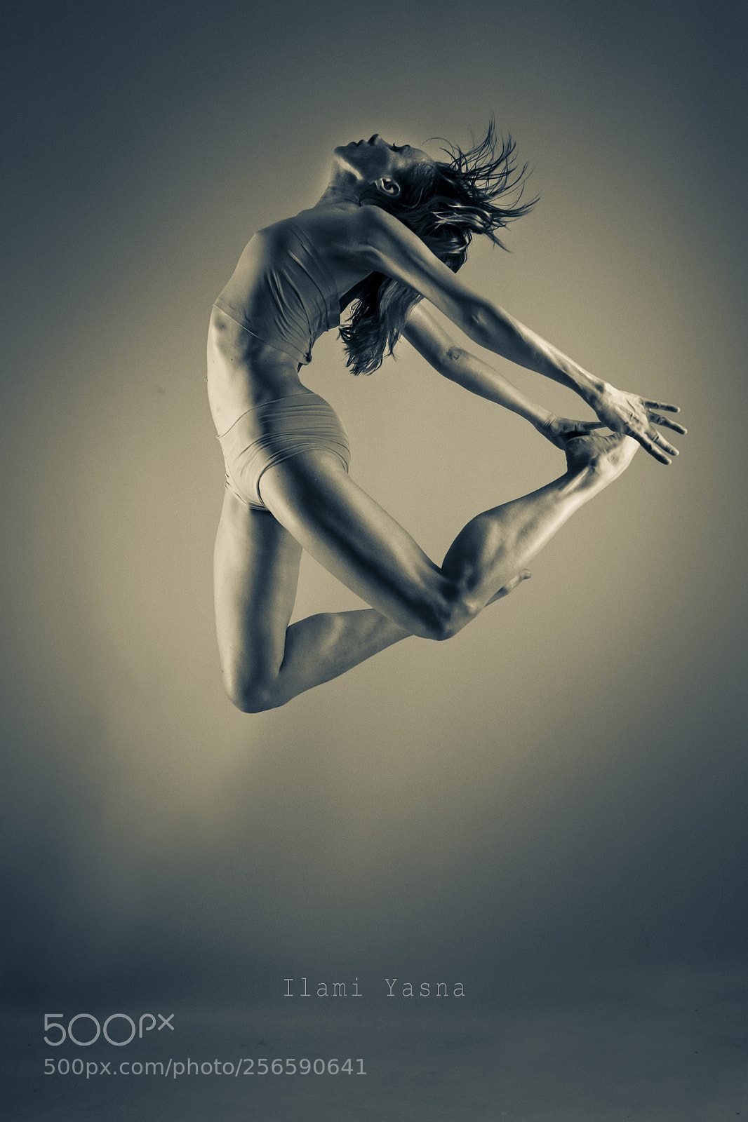 Fujifilm X-T10 sample photo. Jump photography