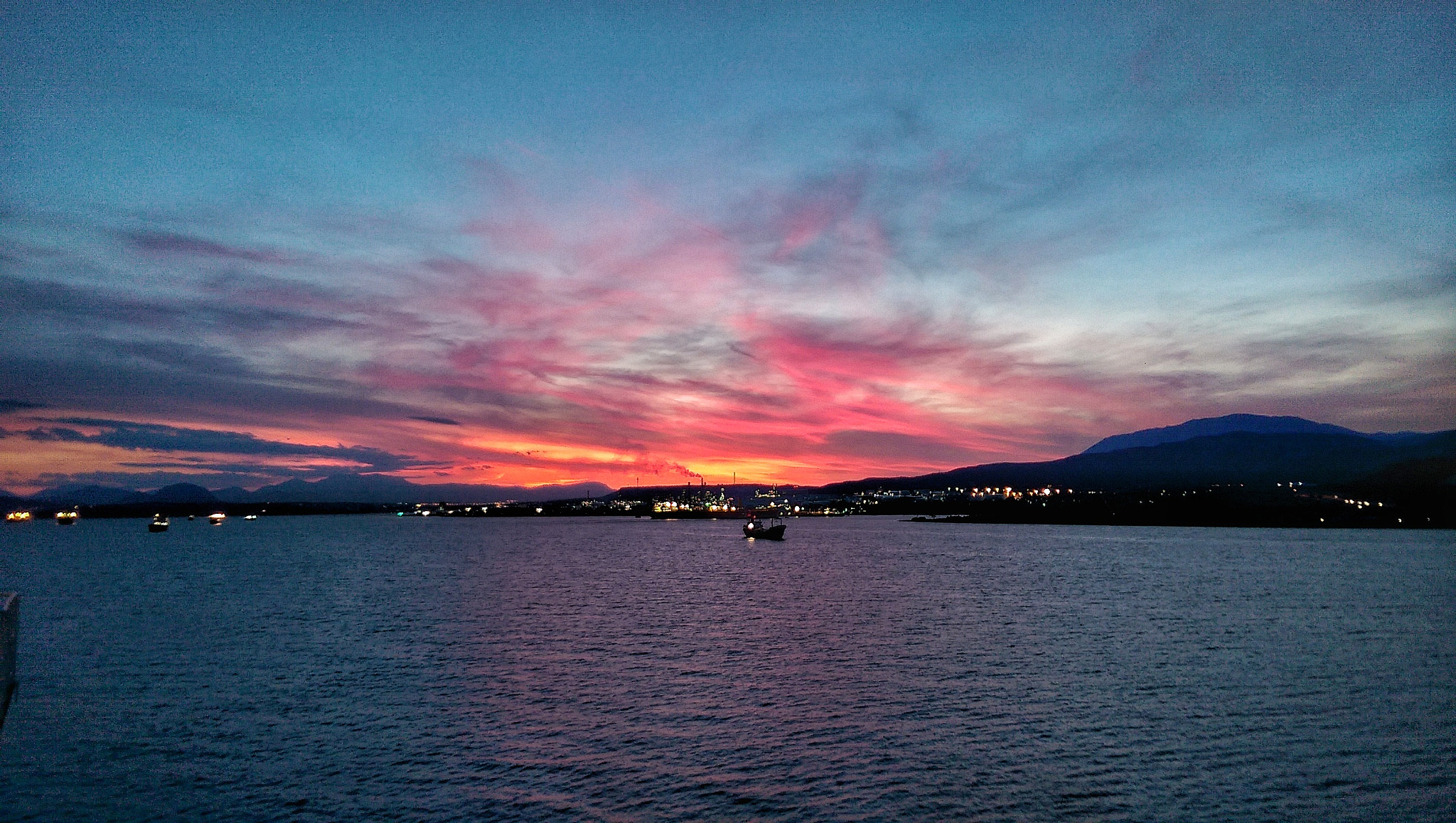 HTC ONE M8 sample photo. Imaginary seascape photography