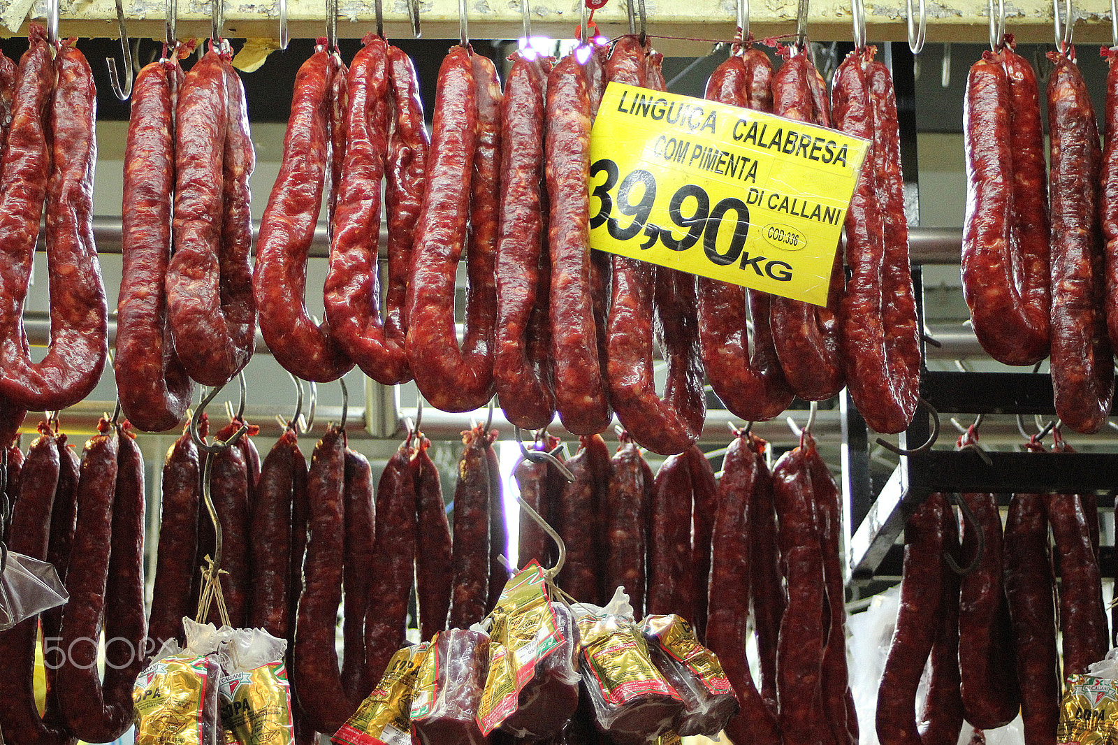 Canon EF 28-80mm f/3.5-5.6 sample photo. Municipal market photography