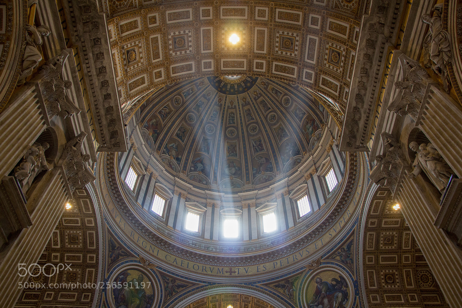 Canon EOS 650D (EOS Rebel T4i / EOS Kiss X6i) sample photo. St peter's basilica photography