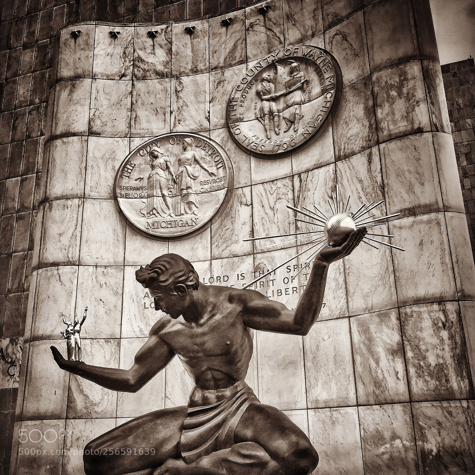 Apple iPhone 6s Plus sample photo. The spirit of detroit photography