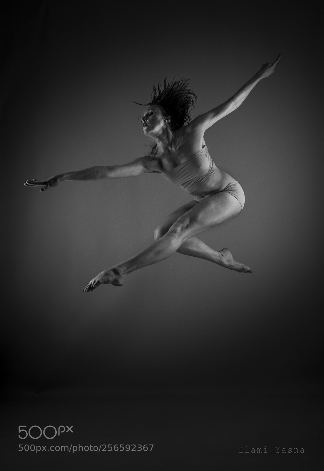 Fujifilm X-T10 sample photo. Jump photography