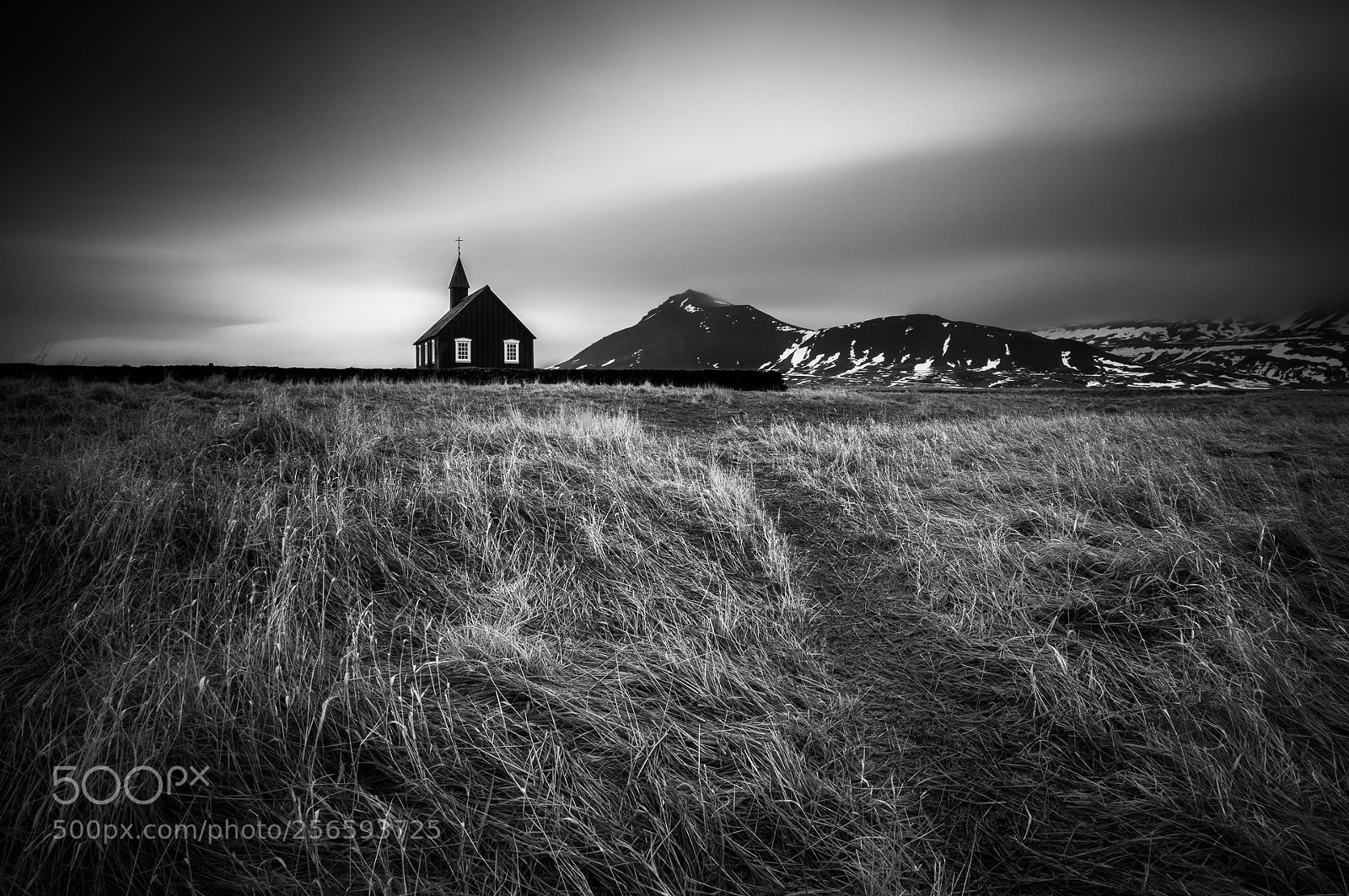 Canon EOS 5D Mark IV sample photo. The black church photography