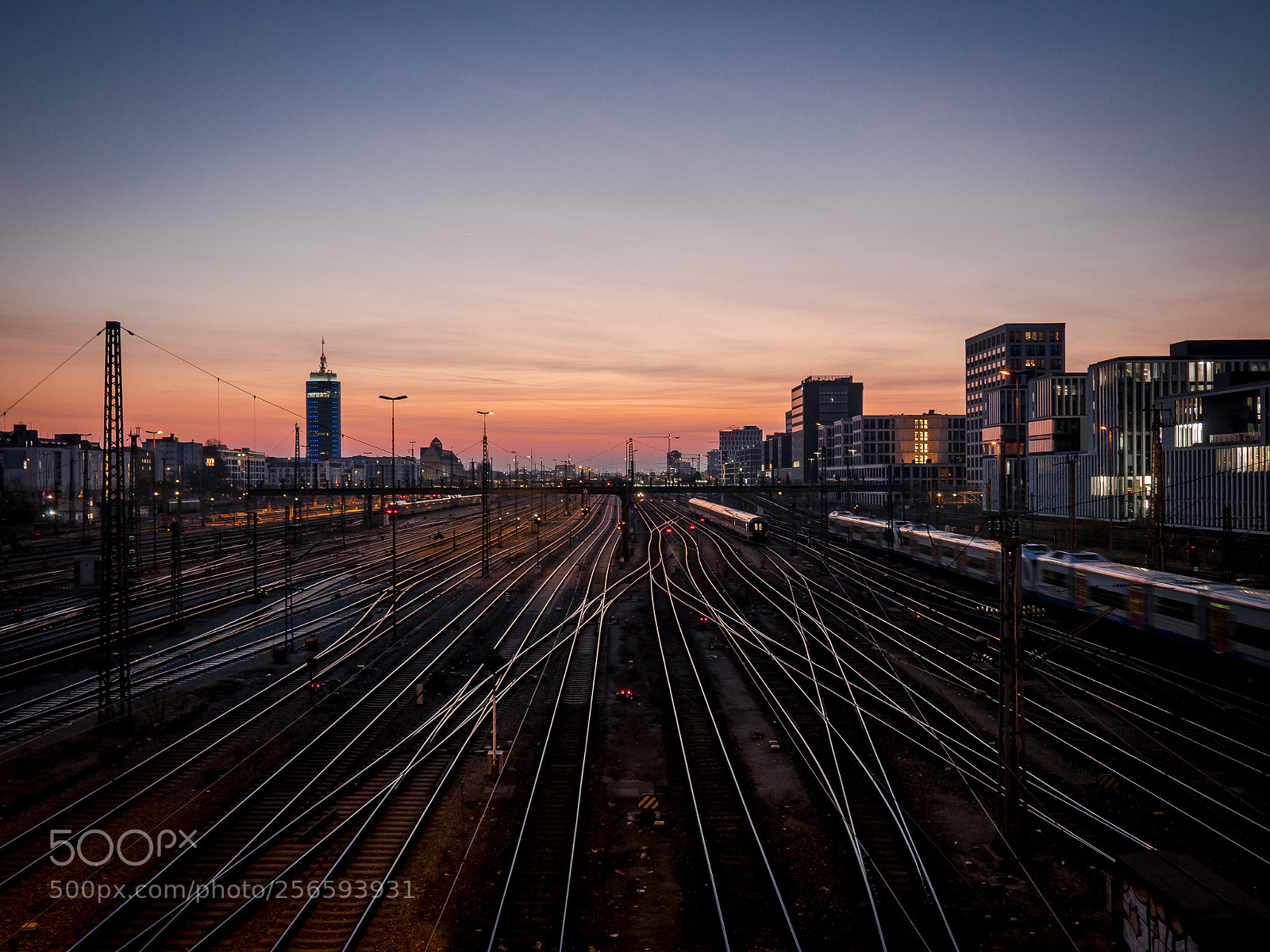 Olympus OM-D E-M10 sample photo. Munich rails photography