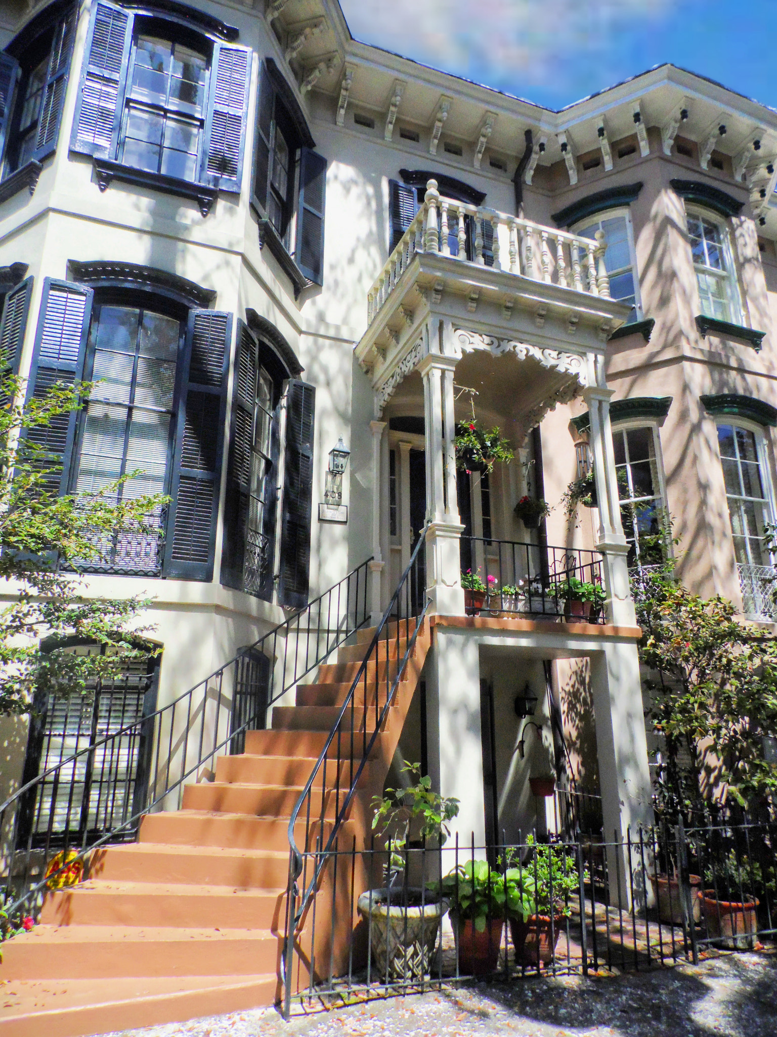 Samsung WB100/  WB101 sample photo. Charleston row house photography