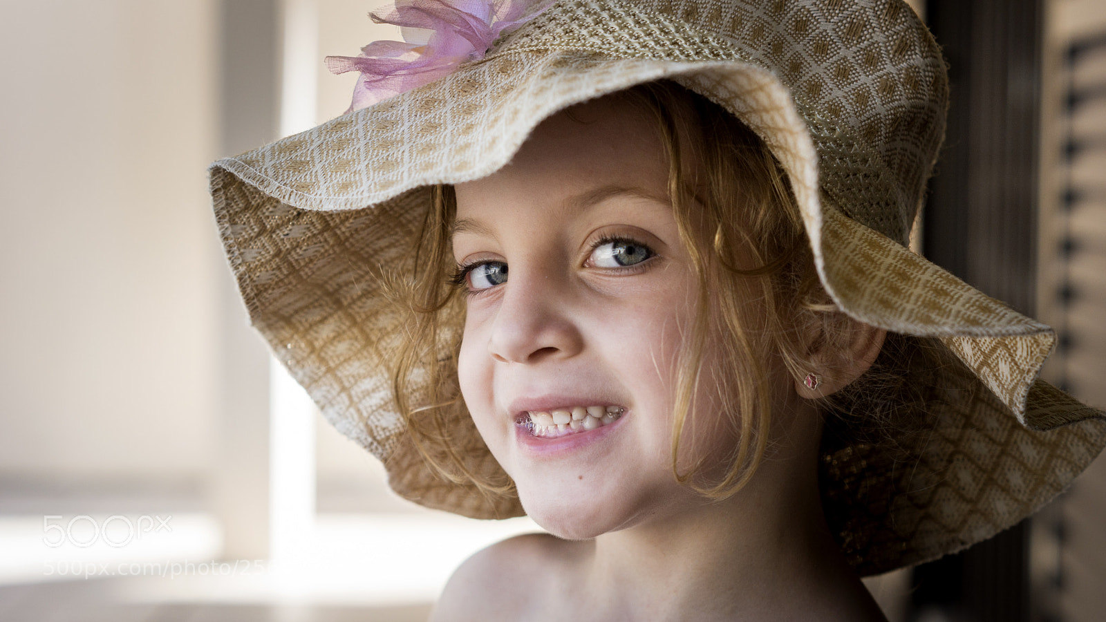 Sony SLT-A65 (SLT-A65V) sample photo. Gabriela photography