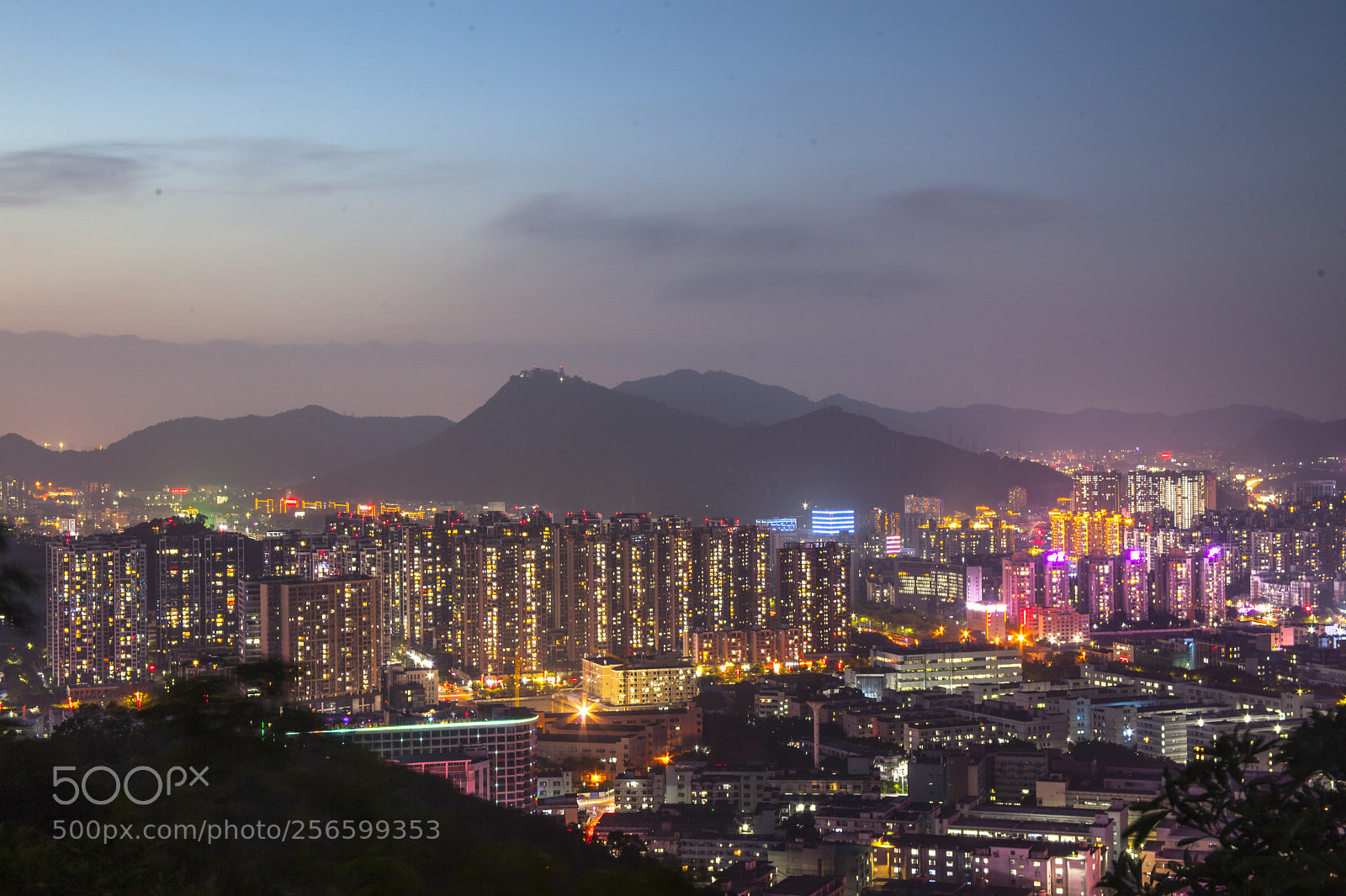 Canon EOS 5D Mark II sample photo. 铁仔山夜景 photography