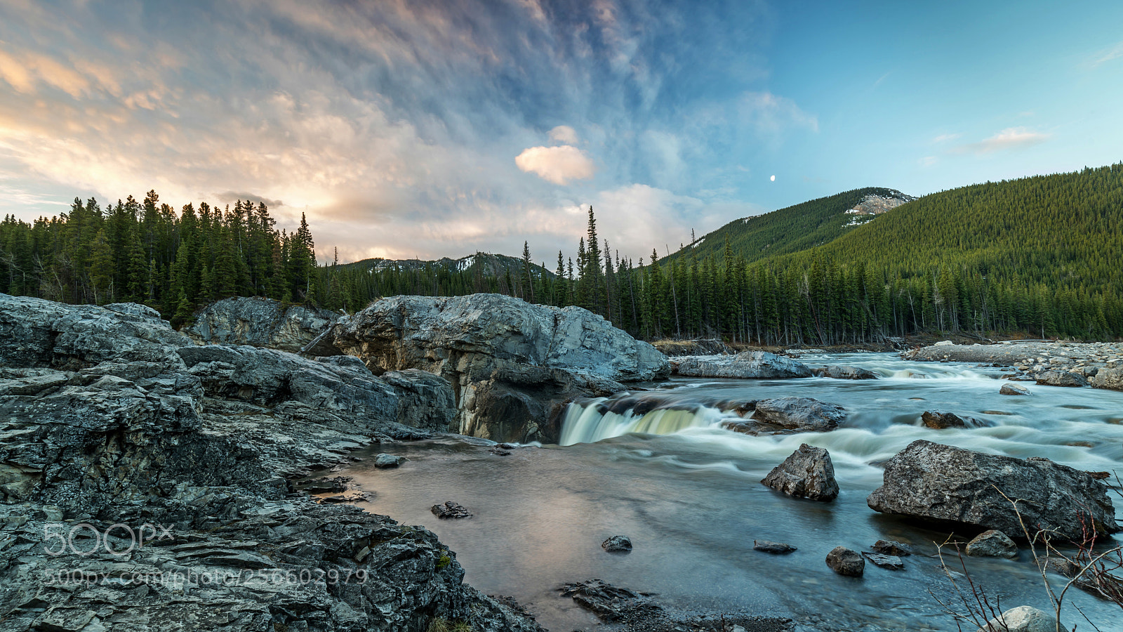 Canon EOS 5D Mark IV sample photo. Elbow falls photography