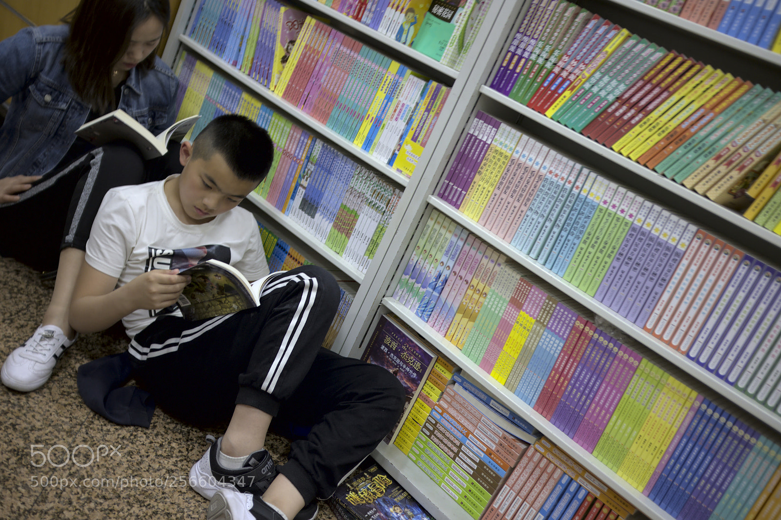 Fujifilm X100F sample photo. At the bookstore photography