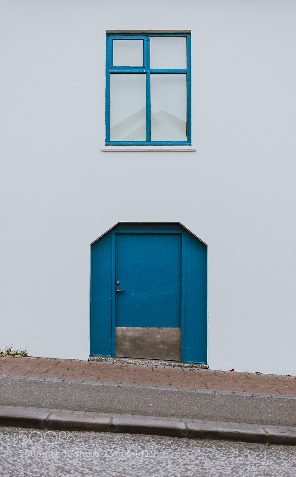 Nikon D610 sample photo. Icelandic street photography details photography