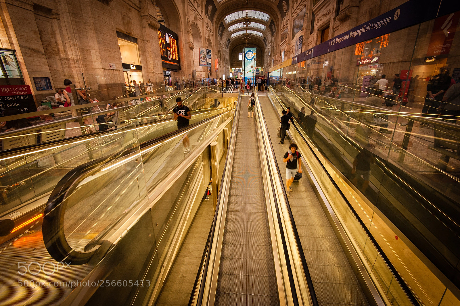 Nikon D700 sample photo. Stazione centrale photography