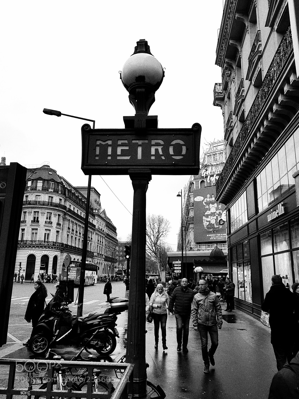 Samsung Galaxy S8+ sample photo. #ruedelafayette #blackandwhite #paris?? photography